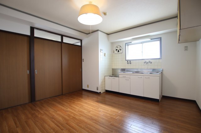 拡大写真:春木マンション 4階403の居間