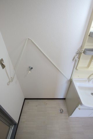 拡大写真:春木マンション 4階403の室内洗濯機置場