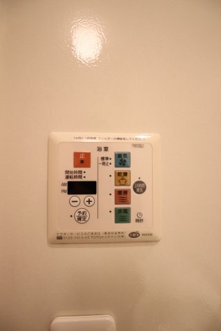 拡大写真:プランドールセレナA棟 1階102の浴室乾燥機