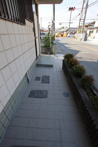 拡大写真:片蔵サンハイツ 2階201の自転車置場