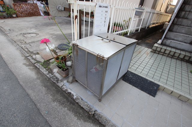 拡大写真:片蔵サンハイツ 2階201のその他共有部分