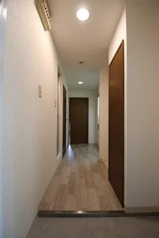 拡大写真:クオリティコート 3階306の玄関