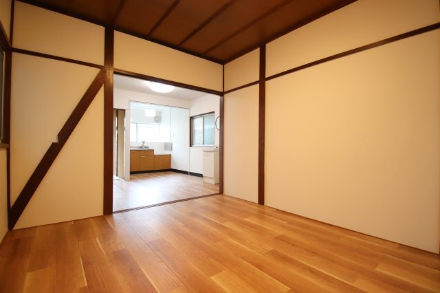 拡大写真:堺市東区日置荘田中町 1階1の居間