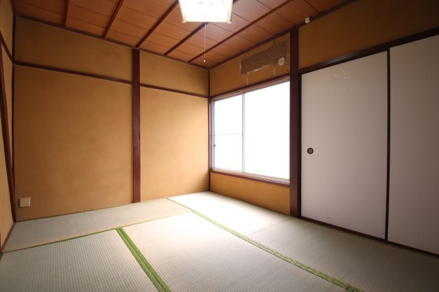 拡大写真:堺市東区日置荘田中町 1階1の和室