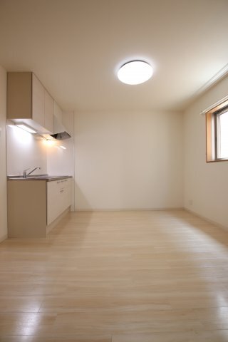 拡大写真：サンアーク北野田 2階202の居間