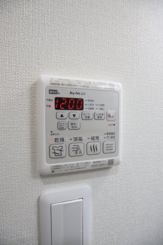 拡大写真:フジパレス北野田Ⅰ番館 3階303の浴室乾燥機