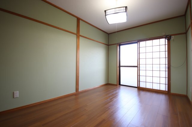 拡大写真:ハイツ中西 3階301の洋室