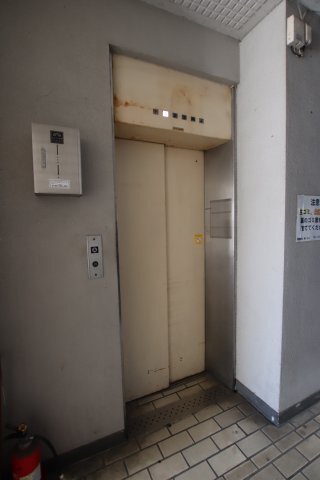 拡大写真：サンシャイン狭山 3階305のエレベーター
