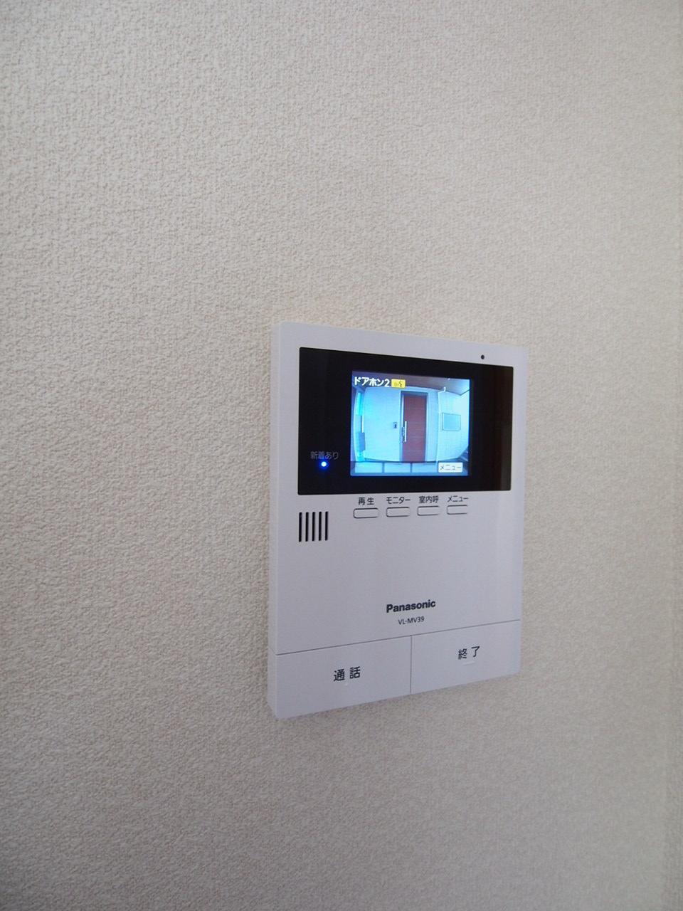 拡大写真:シャーメゾン芽 1階103のTVインターホン
