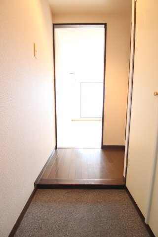 拡大写真:ドムス河内長野 5階502の玄関