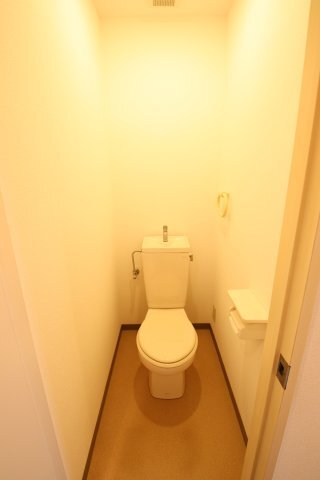 拡大写真:アークヒルズ 4階401のトイレ