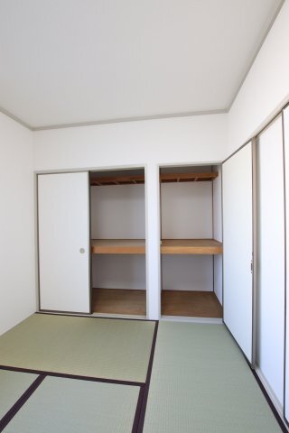 拡大写真:サンハイツB 1階102の収納