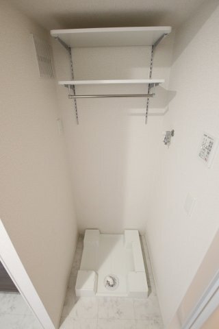 拡大写真:CASAMUKAINO 3階303の室内洗濯機置き場