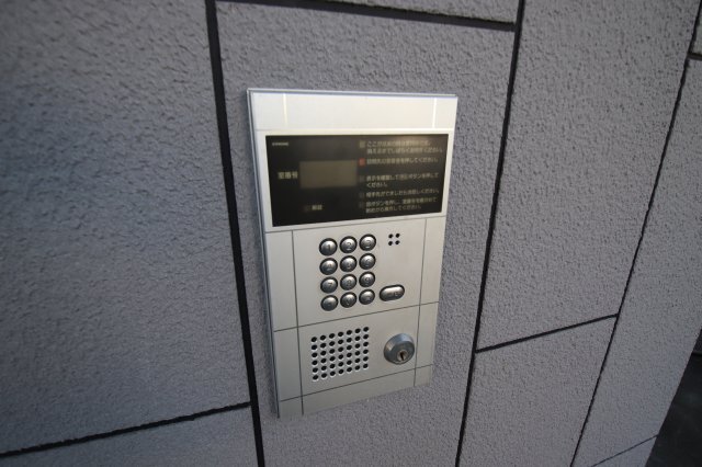拡大写真:サンコークレアール 4階401のオートロック