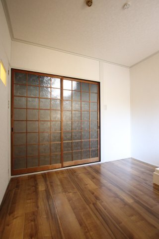 拡大写真:マンション北野田 1階16の居間