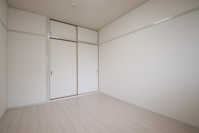 拡大写真:第2山内マンション 1階102の洋室