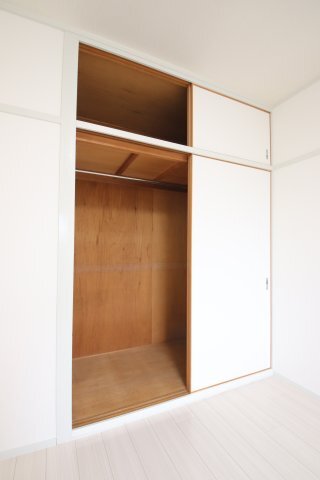拡大写真:第2山内マンション 1階102の収納