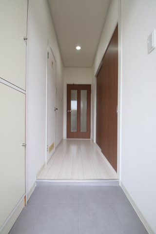 拡大写真:第2山内マンション 1階102の玄関