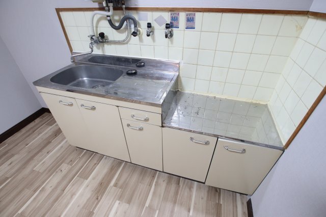 拡大写真:西野コーポ 2階203のキッチン