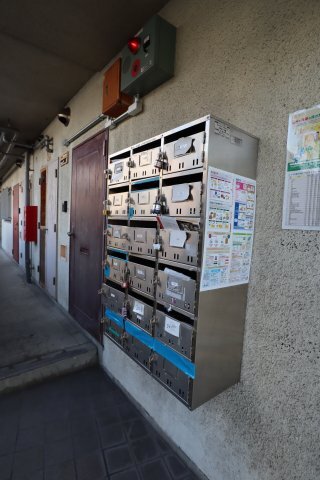 拡大写真:椋本マンション 1階103の集合ポスト