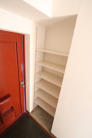 拡大写真:椋本マンション 1階103のシューズボックス