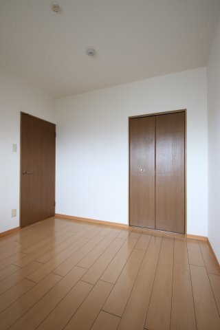拡大写真:シャルム西之山 3階302の子供部屋
