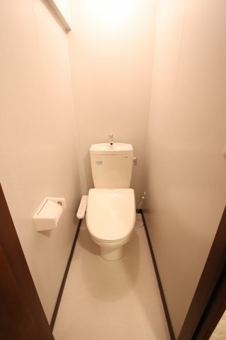 拡大写真:ブルージュ喜志 4階401のトイレ
