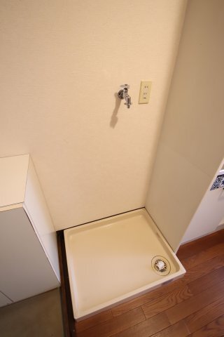 拡大写真:ブルージュ喜志 4階401の室内洗濯機置き場