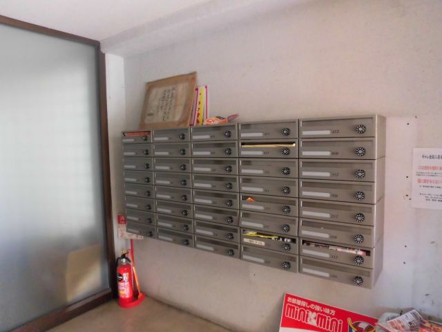 拡大写真:ギャレ金剛 4階408のメールボックス
