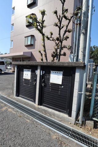 拡大写真:ロイヤルガーデン長野 2階202のその他共有部分