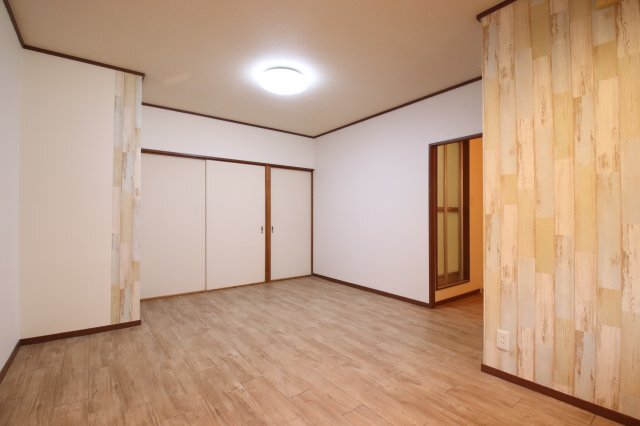 拡大写真:滝谷ユタカハイツ 2階205の居間