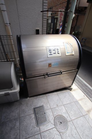 拡大写真:サンアーク北野田 1階105の敷地内ゴミ捨場