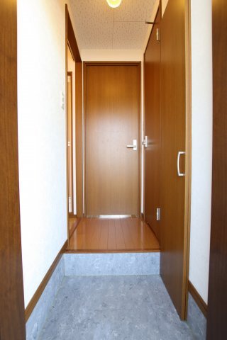 拡大写真:アンプルールクラージュサピエンス 1階101の玄関