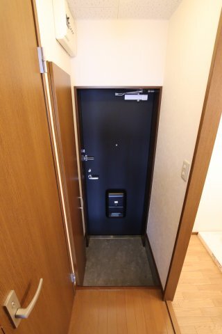 拡大写真:アンプルールクラージュサピエンス 1階101の玄関