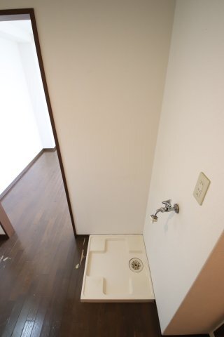 拡大写真:プレアール八田北町 3階307の室内洗濯機置場