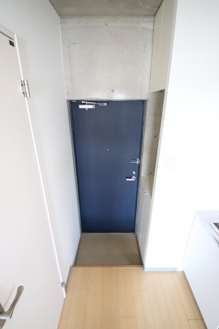 拡大写真:プロスパーハイツ深井 2階204の玄関