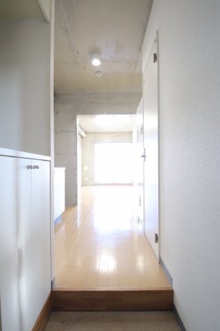 拡大写真:プロスパーハイツ深井 2階204の玄関