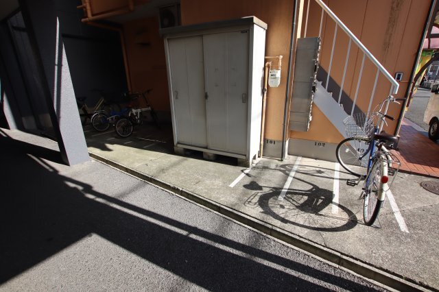 拡大写真:ルミエール旭ヶ丘 3階301のその他共有部分