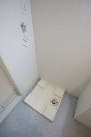拡大写真:クレールメゾン美原 2階202の室内洗濯機置場
