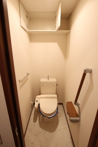 拡大写真:ボナール西山台 3階306のトイレ