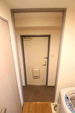 拡大写真:上田マンション 2階205の玄関