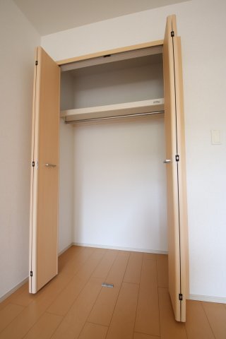 拡大写真:ミディ 1階107の収納