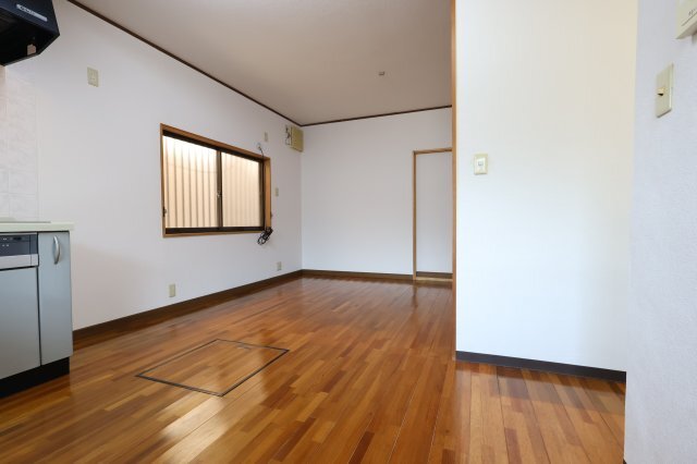 拡大写真:堺市中区辻之戸建 1階-の居間