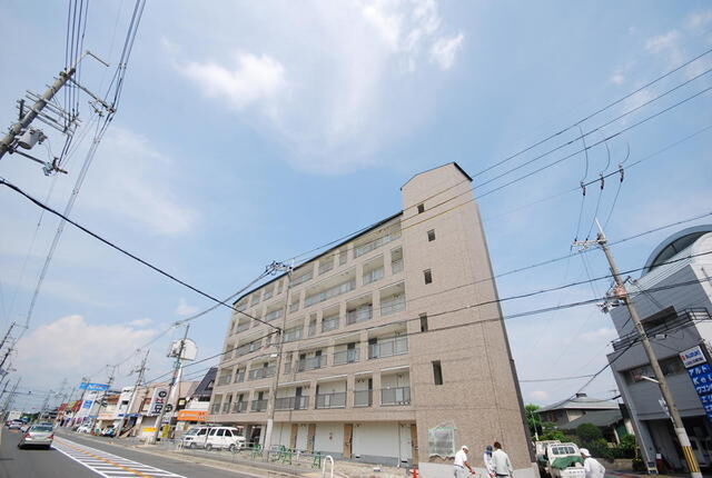 シャンテー御殿山2番館の外観