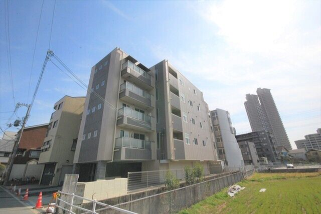 アルファクラージュ3の外観