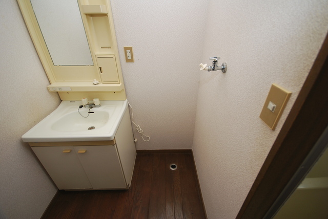 拡大写真:交久瀬ハイツB 2階202の内観