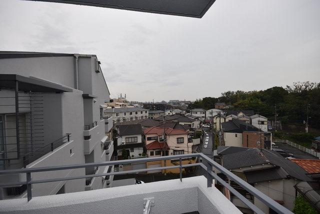拡大写真:グリーンタウン東香里マンション 4階402の内観
