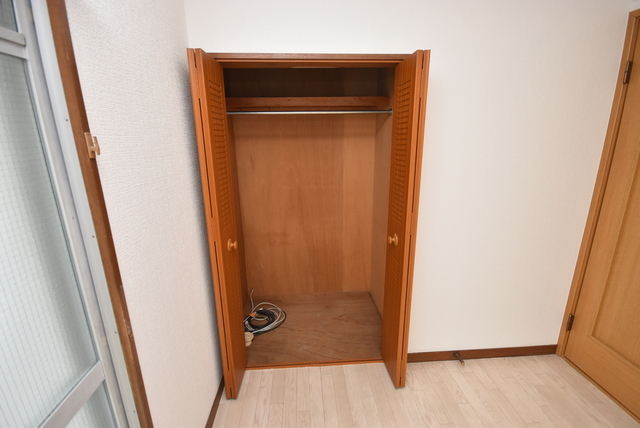 拡大写真:グリーンタウン東香里マンション 4階402の内観
