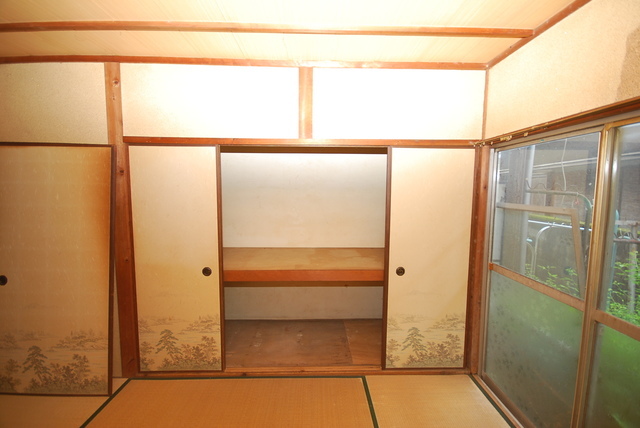 拡大写真:中野コーポ 1階105の内観