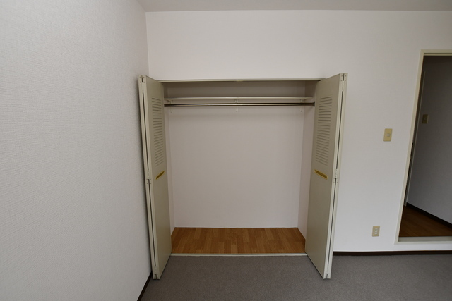 拡大写真：マンション奥野 3階302の内観